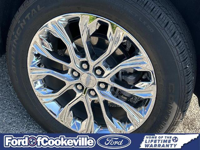 Used 2023 Chevrolet Traverse Premier AWD/4WD image 12