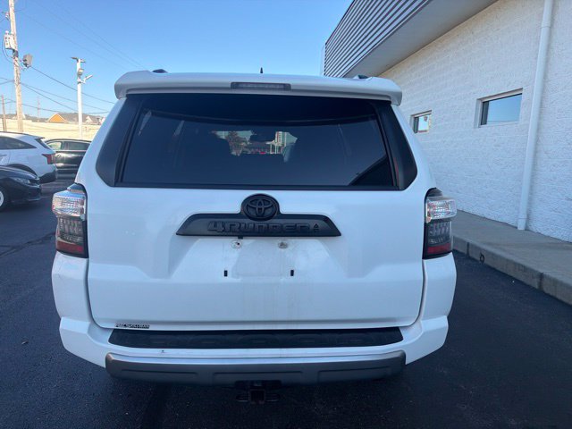 Used 2020 Toyota 4Runner TRD Off-Road Premium w/ Moonroof Package AWD/4WD image 3