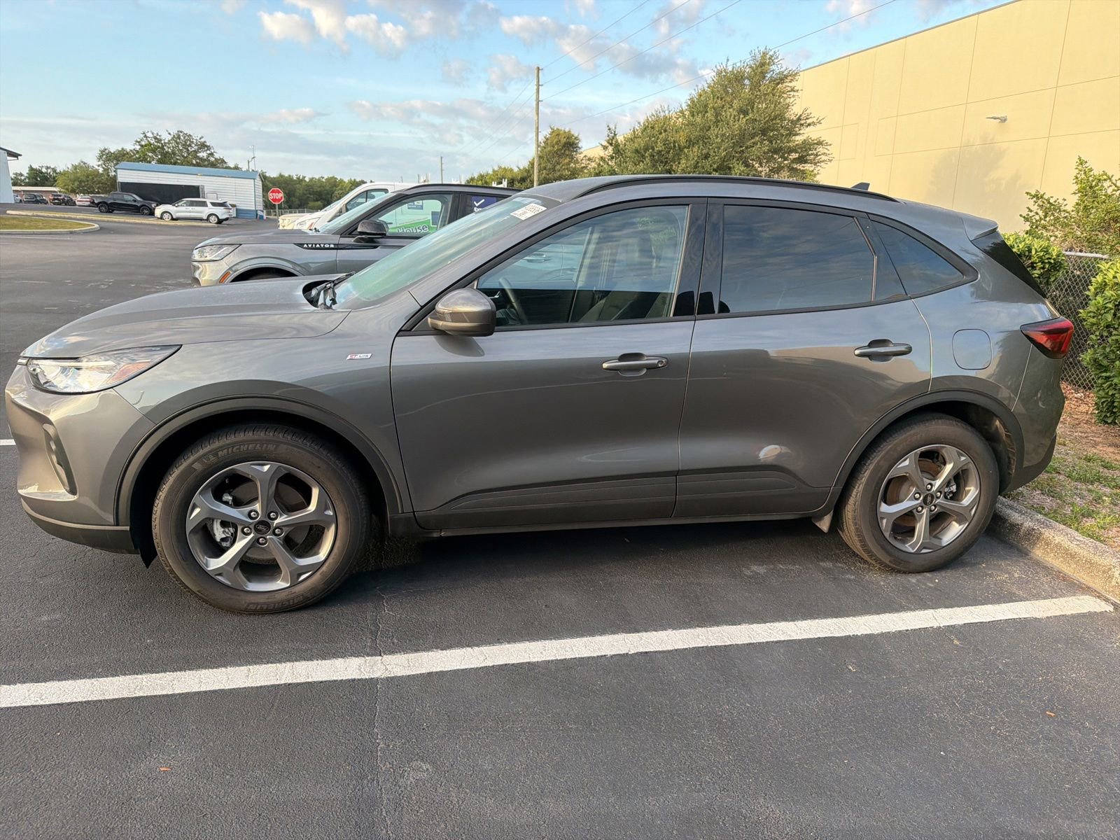 Certified 2025 Ford Escape ST-Line Select AWD/4WD image 13