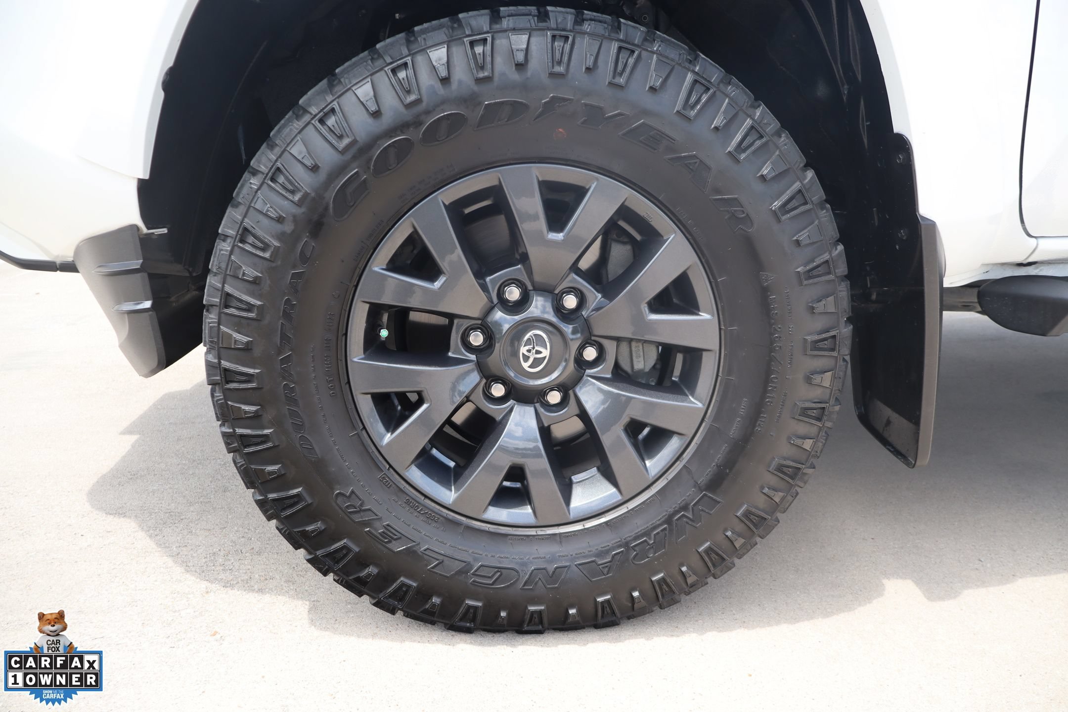 Used 2023 Toyota Tacoma SR5 RWD image 10