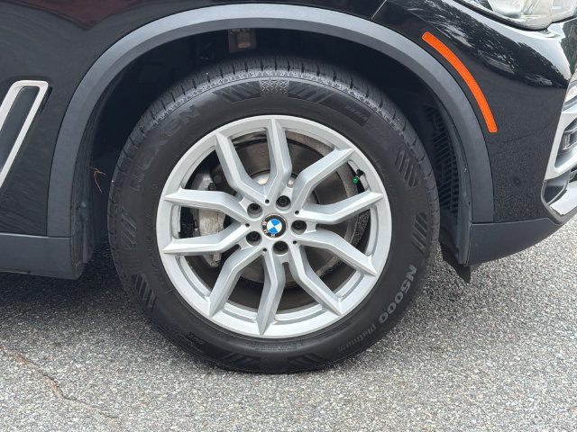 Used 2019 BMW X5 xDrive40i w/ Premium Package 2 AWD/4WD image 14