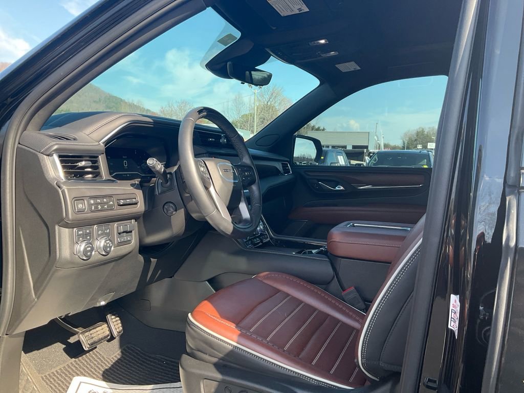 Used 2024 GMC Yukon Denali Ultimate image 15