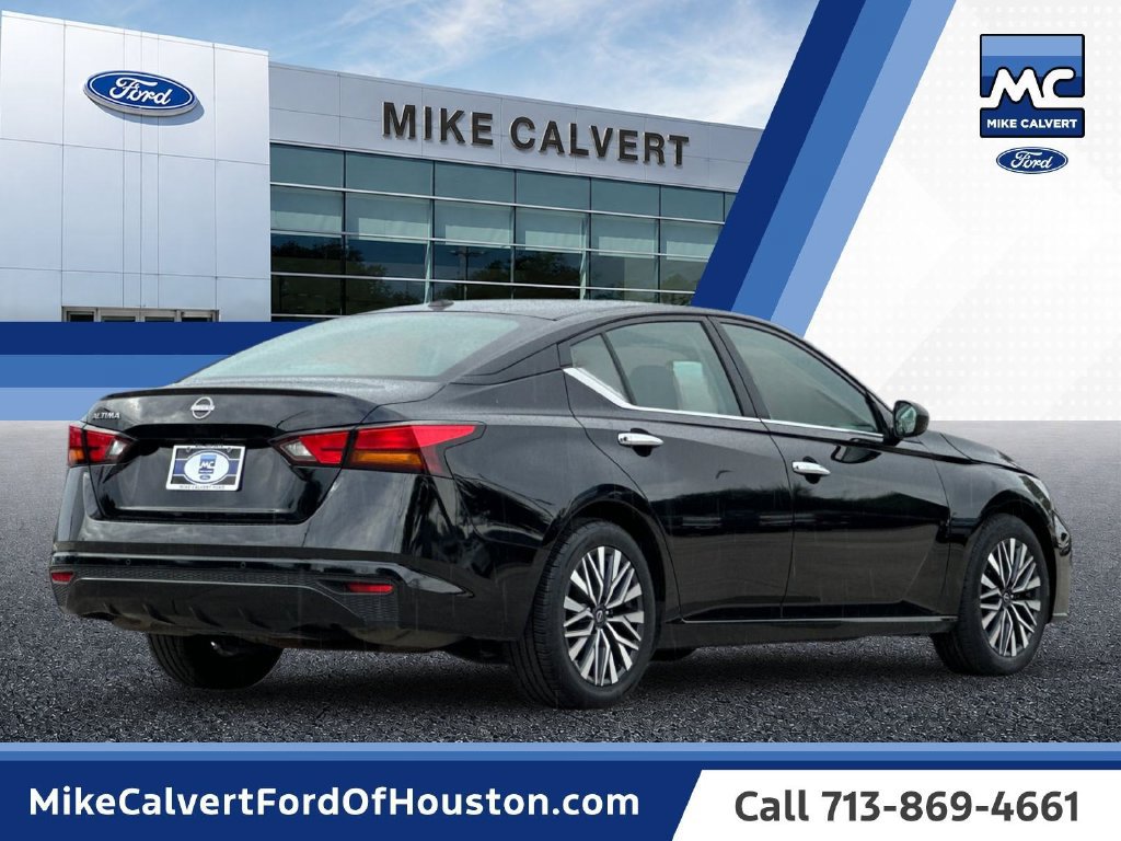 Used 2025 Nissan Altima 2.5 SV FWD image 5