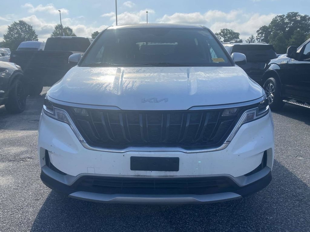 Used 2024 Kia Carnival LX FWD video 2