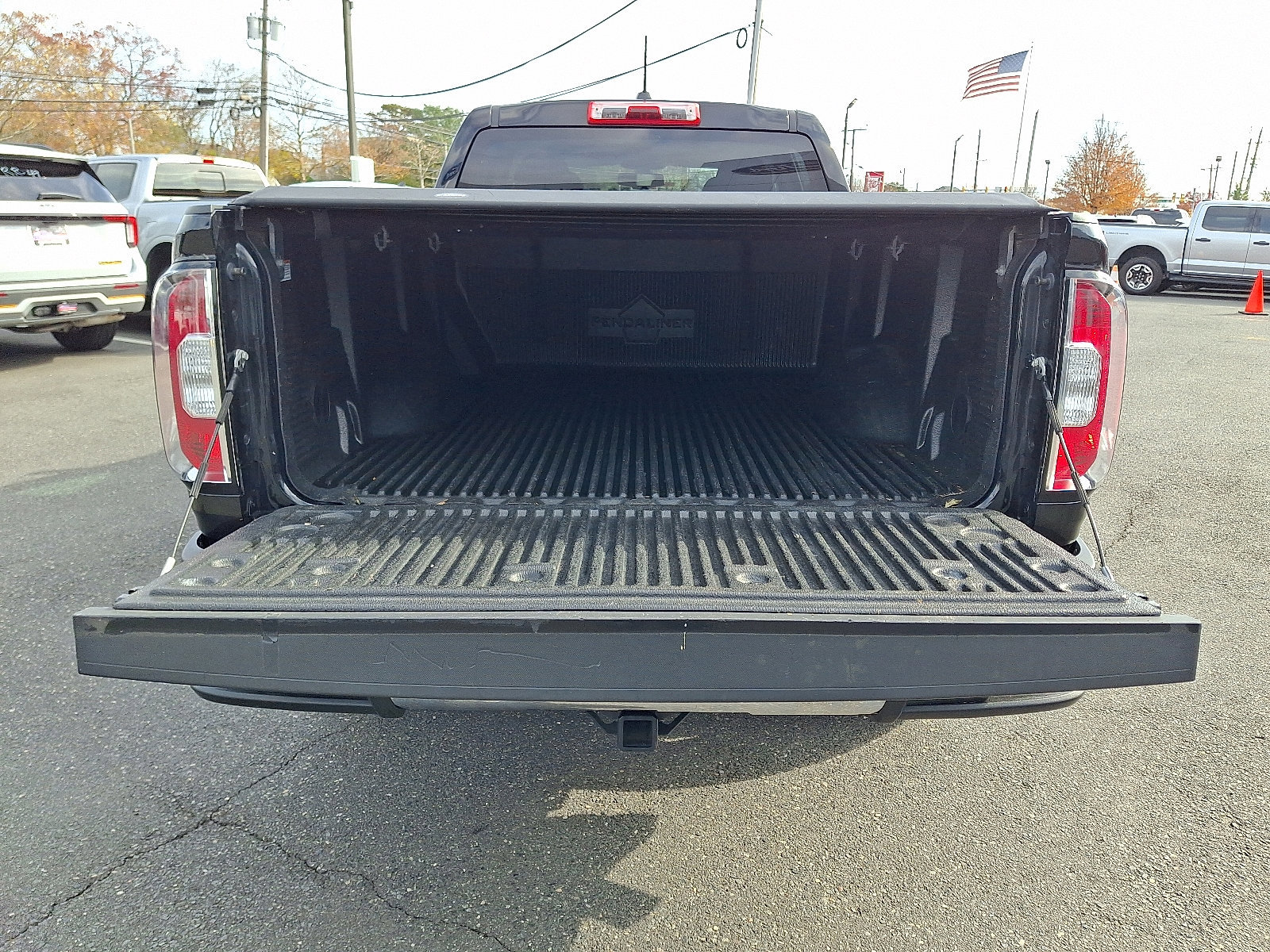 Used 2017 GMC Canyon SLE w/ Trailering Package image 30