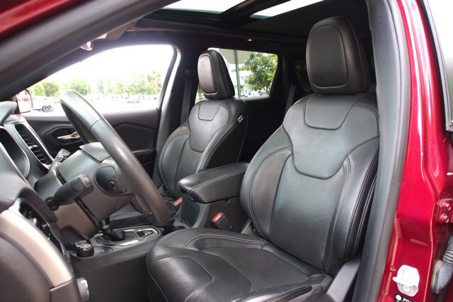 Used 2021 Jeep Cherokee Latitude Lux 80th Anniv w/ Quick Order Package 26U 80TH AWD/4WD image 17
