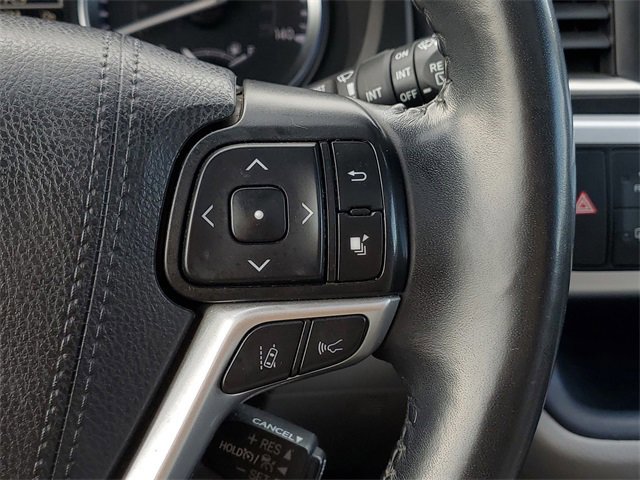 Used 2019 Toyota Highlander XLE image 20