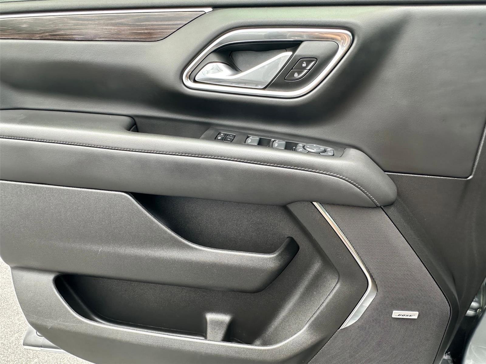 Used 2024 Chevrolet Tahoe Z71 w/ Luxury Package image 21