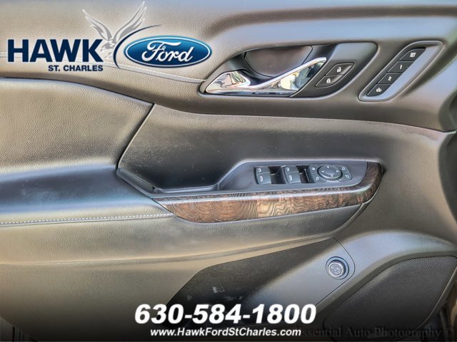 Used 2020 GMC Acadia Denali w/ Trailering Package image 19