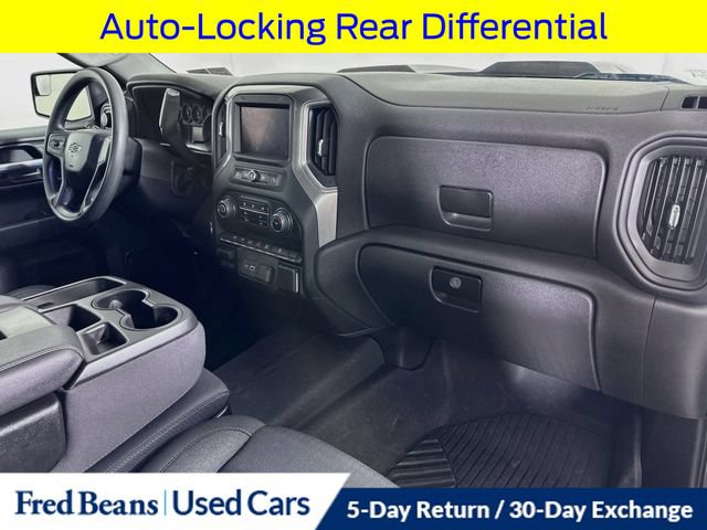 Used 2025 Chevrolet Silverado 1500 Custom Trail Boss w/ LPO, Dark Essentials Package AWD/4WD image 33