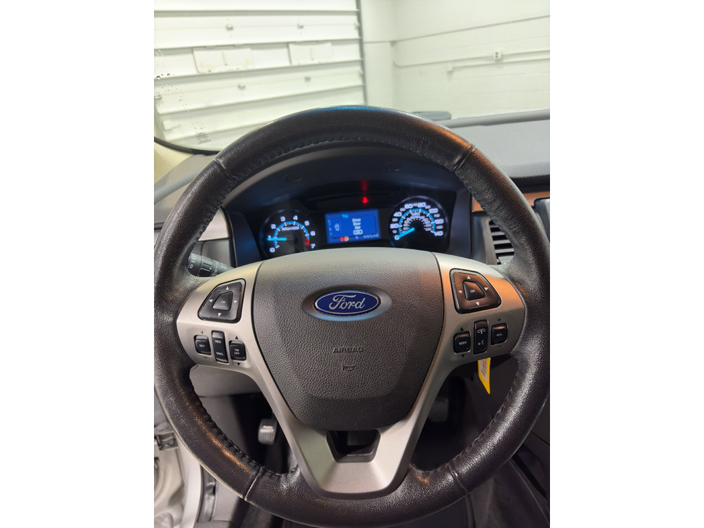 Certified 2018 Ford Flex SE FWD image 16