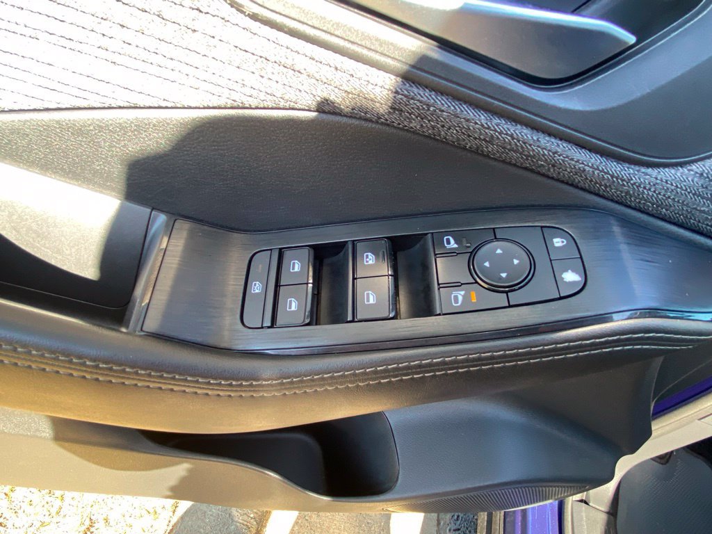 Used 2021 Nissan Rogue SV FWD image 11