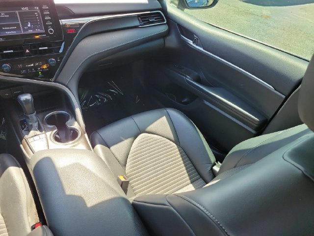 Used 2023 Toyota Camry SE FWD image 15