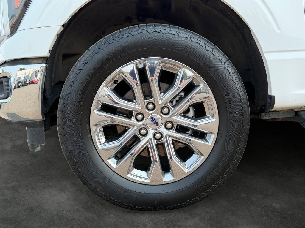 Certified 2025 Ford F150 Lariat w/ FX4 Off-Road Package AWD/4WD image 5