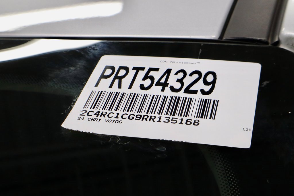 Used 2024 Chrysler Voyager LX image 36