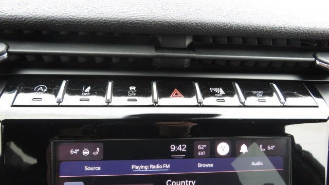 Used 2022 Jeep Grand Cherokee Altitude image 19