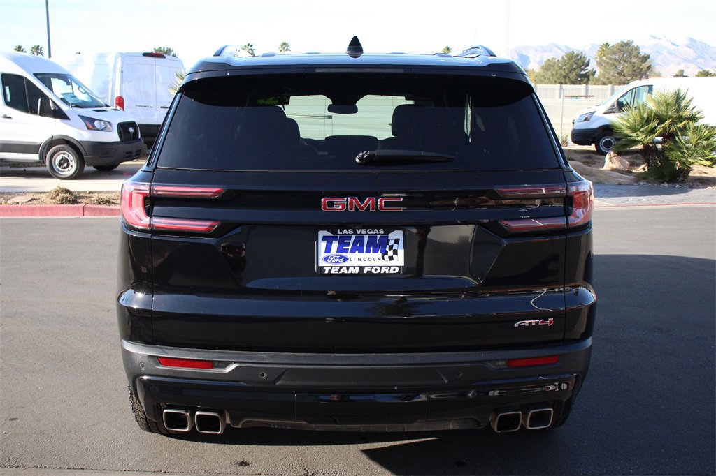 Used 2024 GMC Acadia AT4 w/ Luxury Package image 6