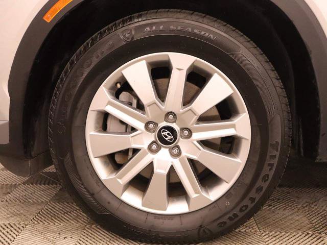Used 2024 Hyundai Palisade SEL FWD image 2