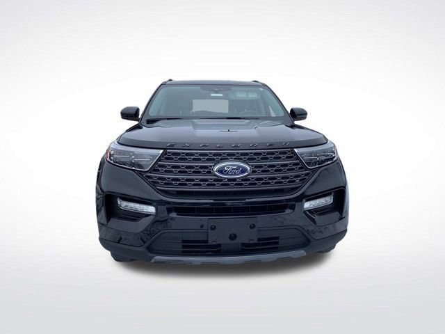 Certified 2023 Ford Explorer XLT w/ Equipment Group 202A image 11