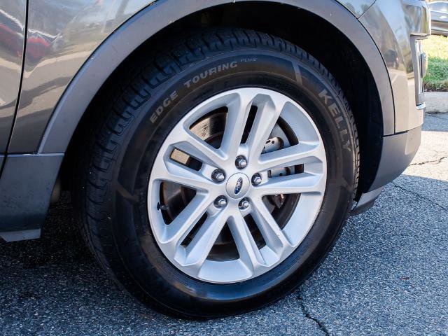 Certified 2017 Ford Explorer XLT w/ Equipment Group 201A image 8