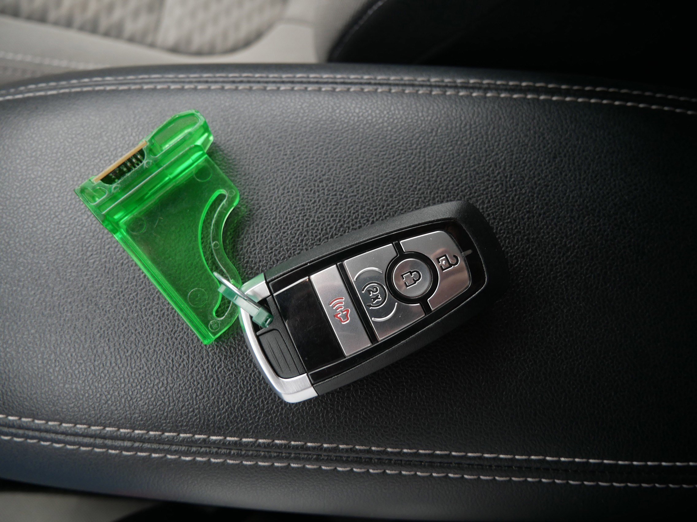 Certified 2022 Ford Escape SE w/ Cold Weather Package image 34