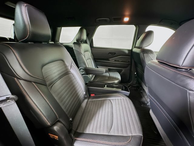 Used 2024 Nissan Pathfinder Rock Creek AWD/4WD image 35