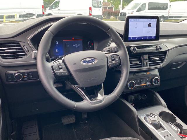 Certified 2025 Ford Escape Active w/ Cold Weather Package AWD/4WD image 3
