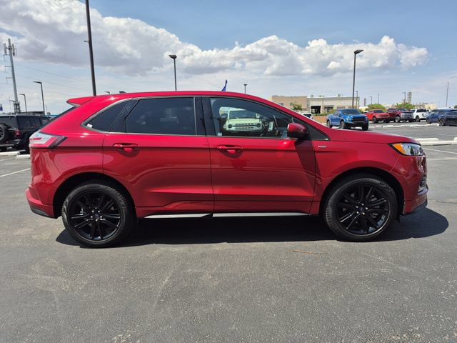 Certified 2024 Ford Edge ST-Line AWD/4WD image 8