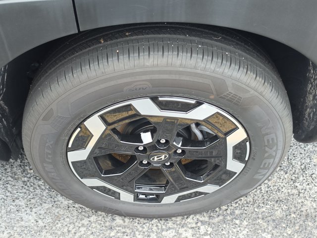 Used 2026 Hyundai Santa Fe SEL FWD image 25