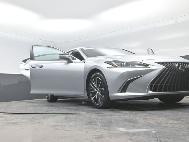 Used 2024 Lexus ES 350 w/ Premium Package FWD image 33