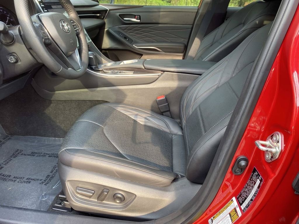 Used 2021 Toyota Avalon Limited w/ Advanced Safety Package FWD image 19
