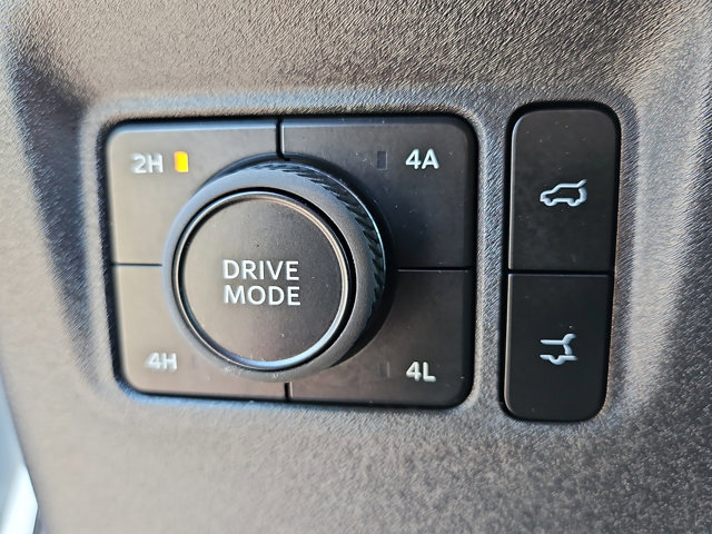 Certified 2025 Ford Expedition Active AWD/4WD image 29