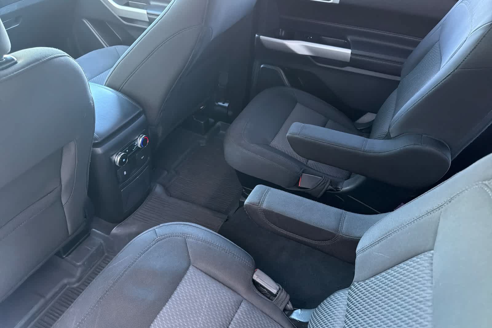 Certified 2023 Ford Explorer XLT AWD/4WD image 4