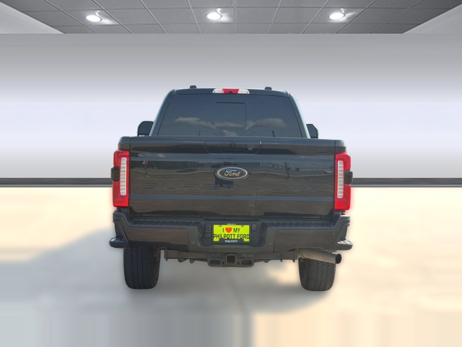Certified 2025 Ford F250 XLT w/ Black Appearance Package AWD/4WD image 10