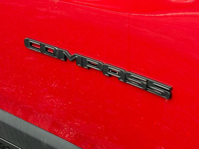 Used 2019 Jeep Compass Latitude AWD/4WD image 10