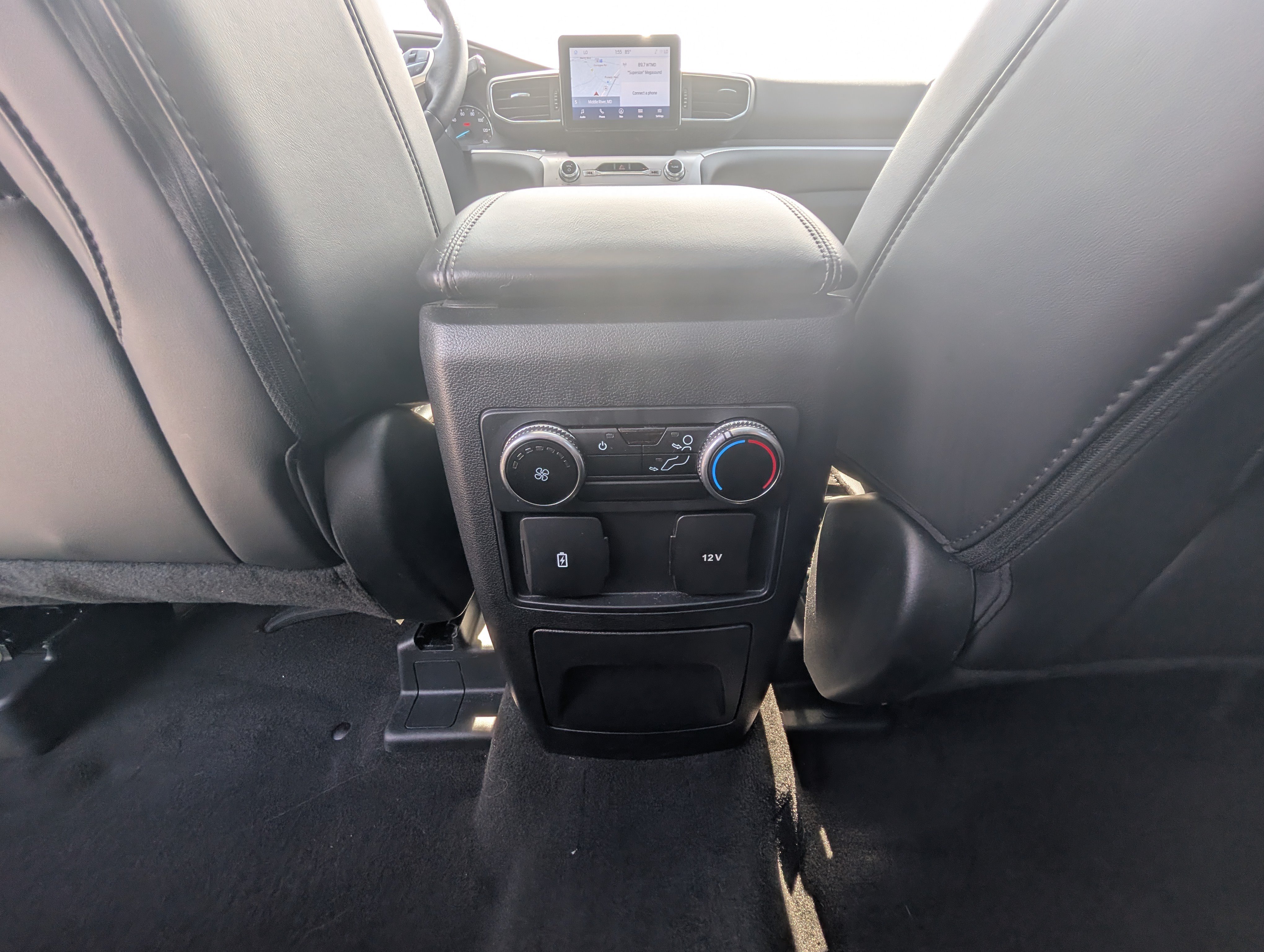 Certified 2024 Ford Explorer XLT w/ Equipment Group 202A AWD/4WD image 18