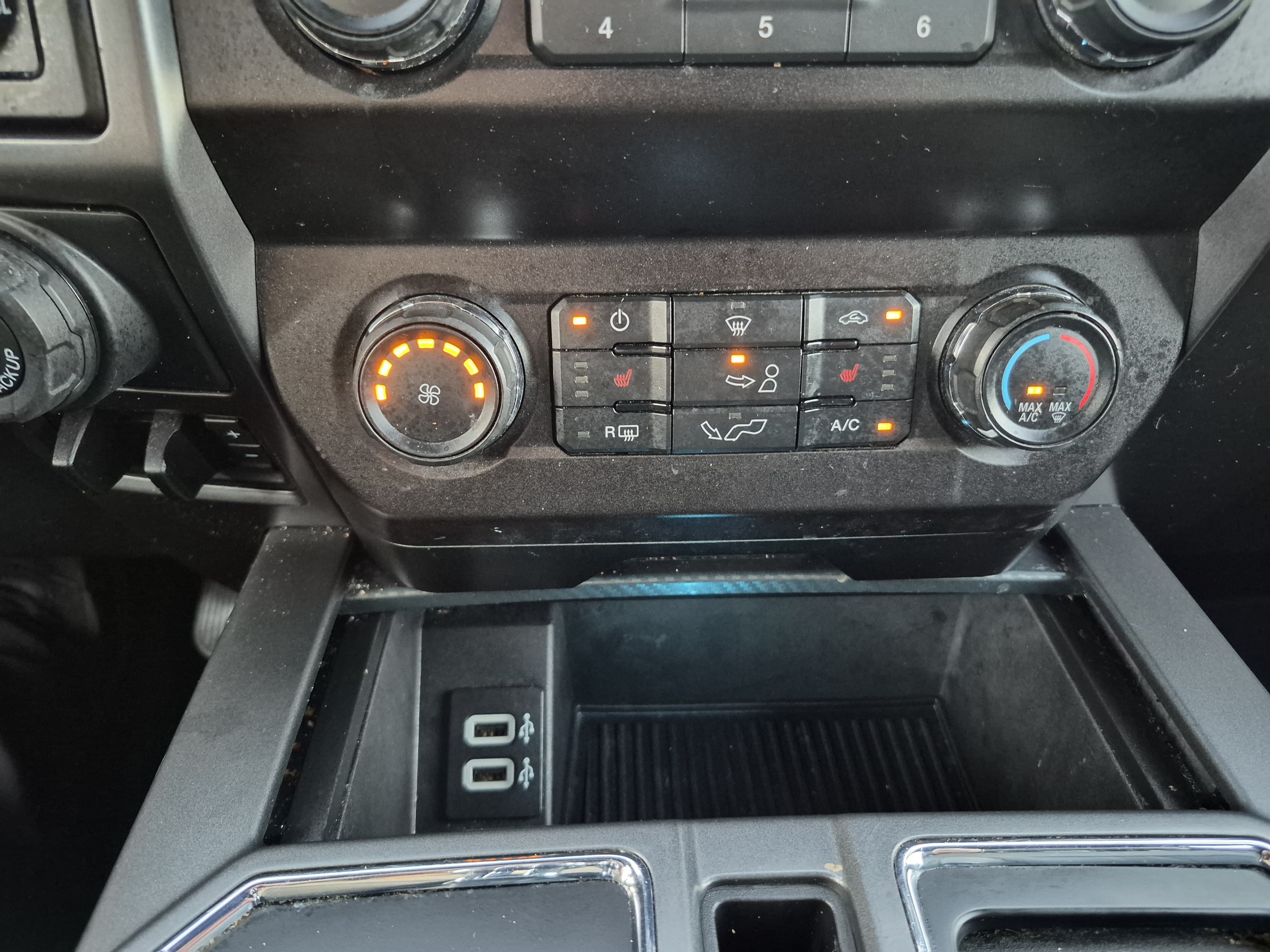 Certified 2019 Ford F150 XLT w/ Equipment Group 302A Luxury AWD/4WD image 33