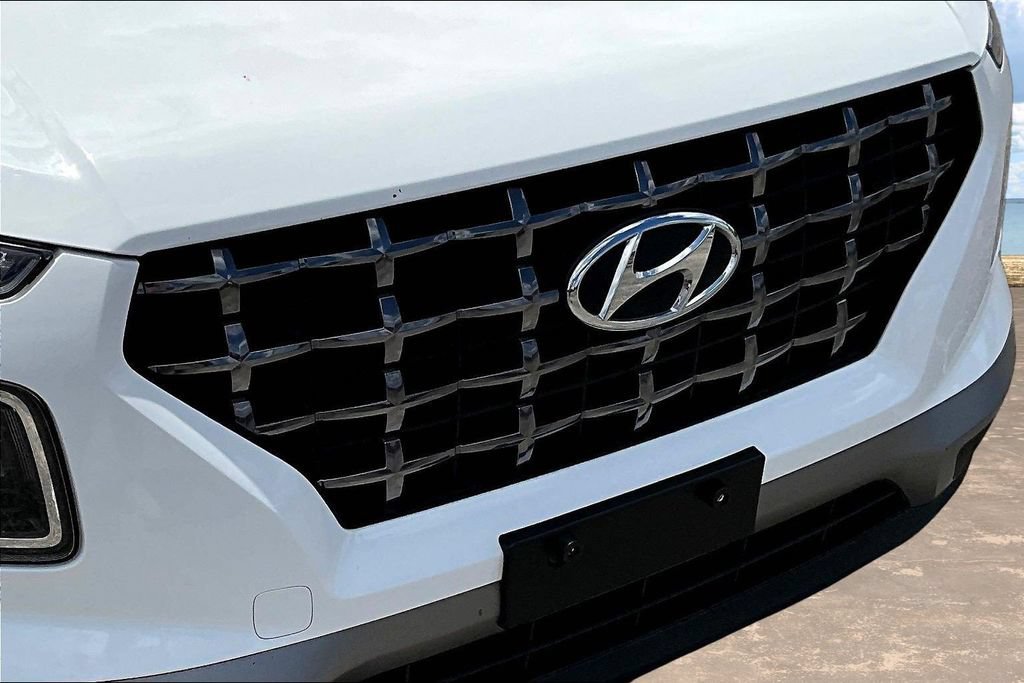 Used 2025 Hyundai Venue SEL FWD image 34