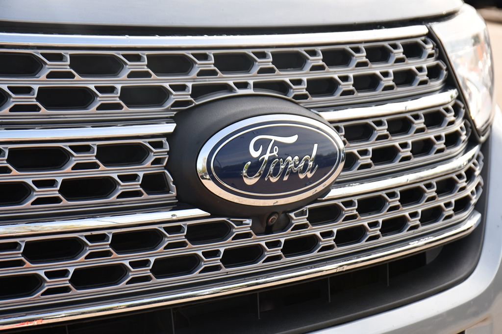 Certified 2024 Ford Explorer Limited AWD/4WD image 44