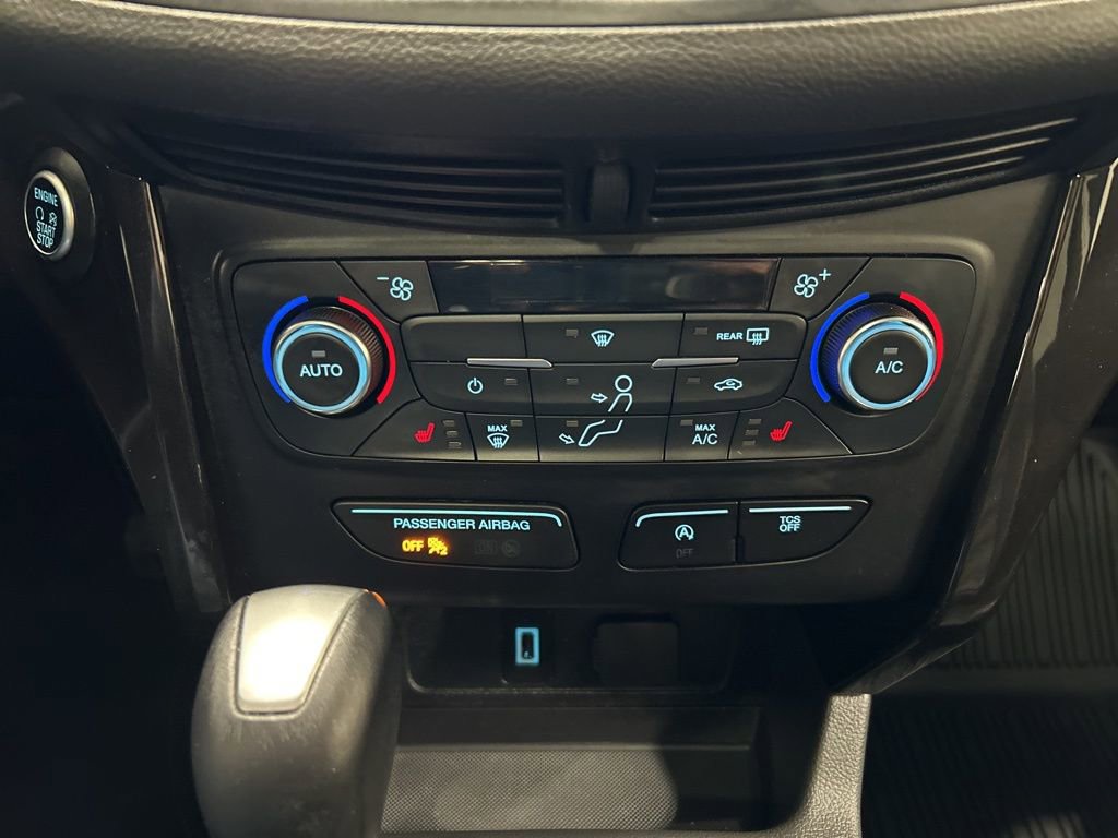 Certified 2017 Ford Escape Titanium image 23