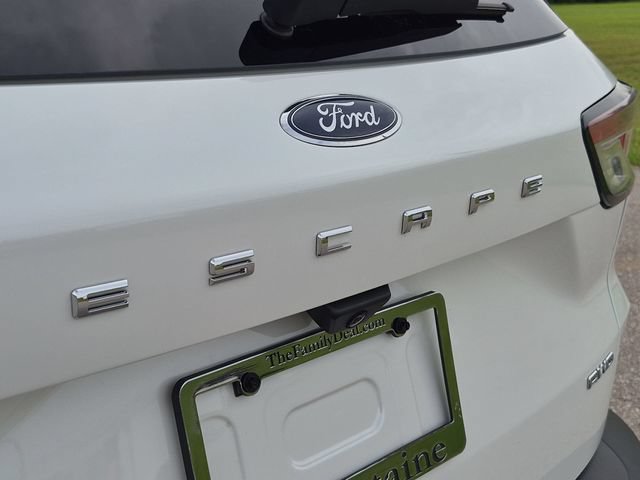 Certified 2022 Ford Escape SEL AWD/4WD image 10