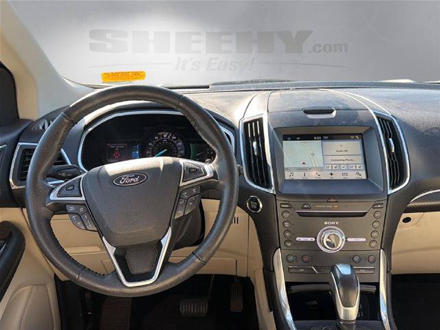 Certified 2018 Ford Edge Titanium w/ Equipment Group 302A FWD image 3