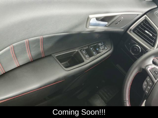 Certified 2023 Ford Edge ST-Line image 32