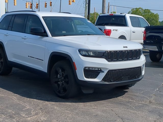 Used 2023 Jeep Grand Cherokee Limited w/ Luxury Tech Group II
