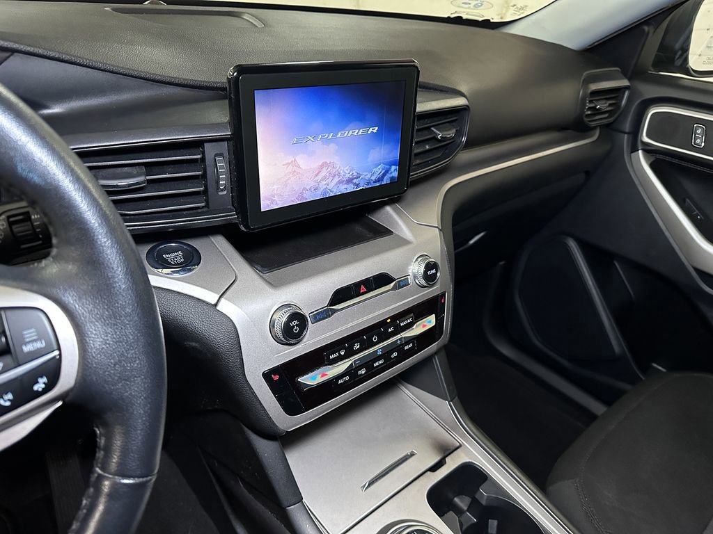Certified 2022 Ford Explorer XLT image 44