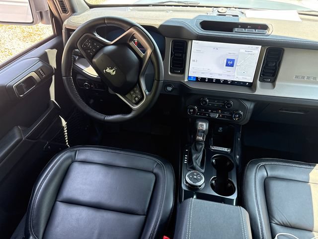 Certified 2025 Ford Bronco Outer Banks w/ Black Appearance Package AWD/4WD image 21