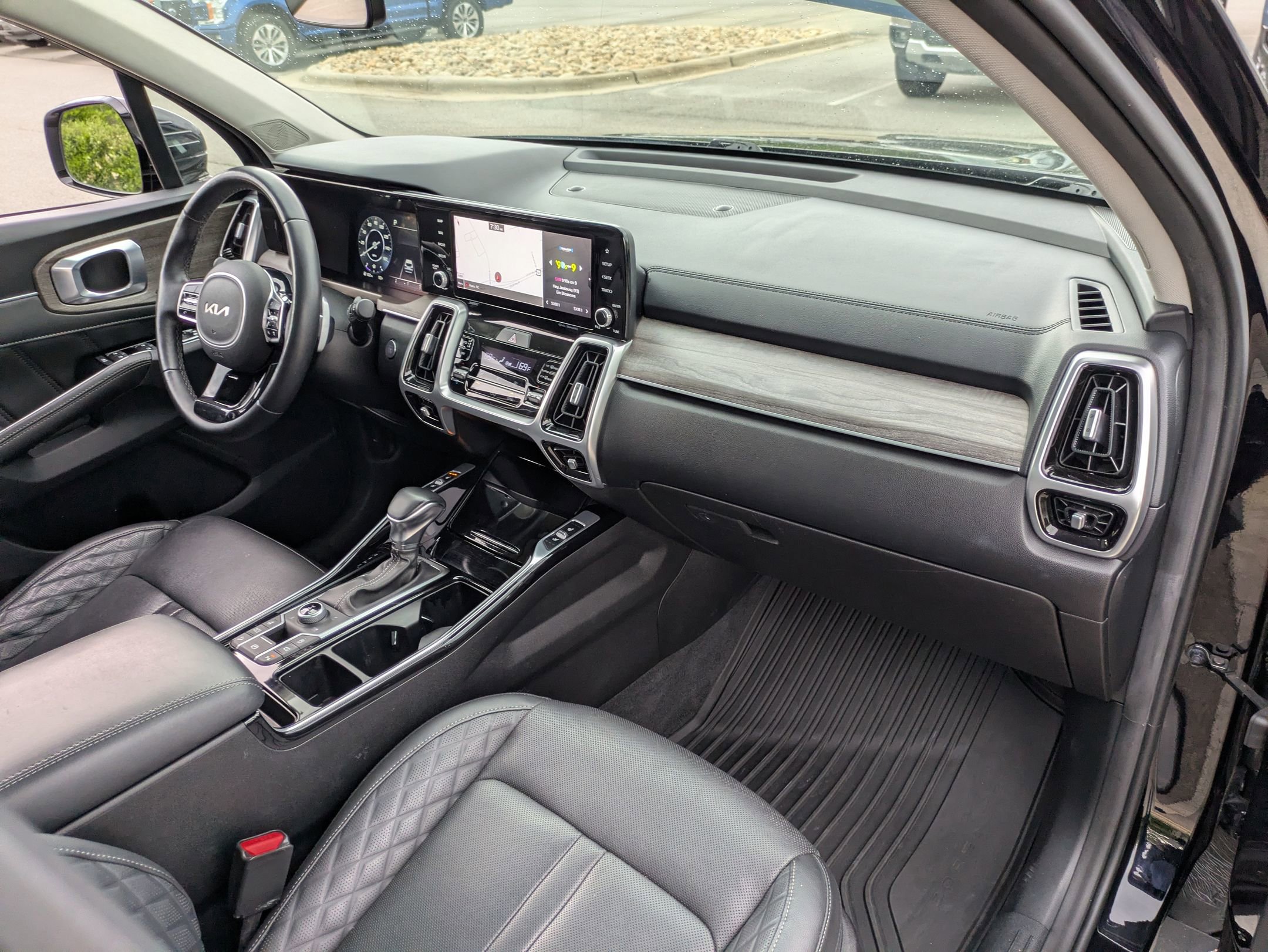 Used 2022 Kia Sorento SX Prestige AWD/4WD image 40
