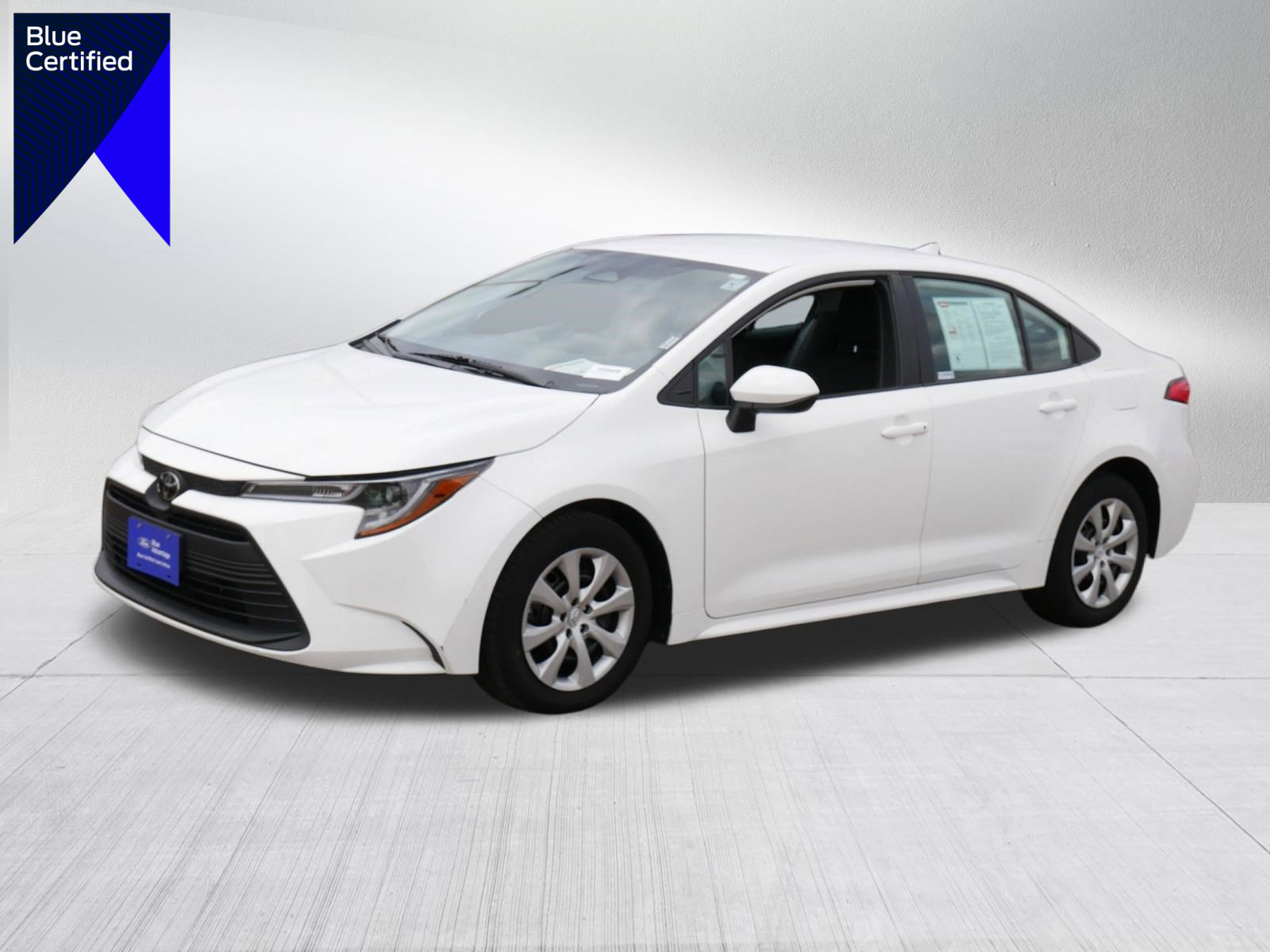 Used 2023 Toyota Corolla LE FWD image 1