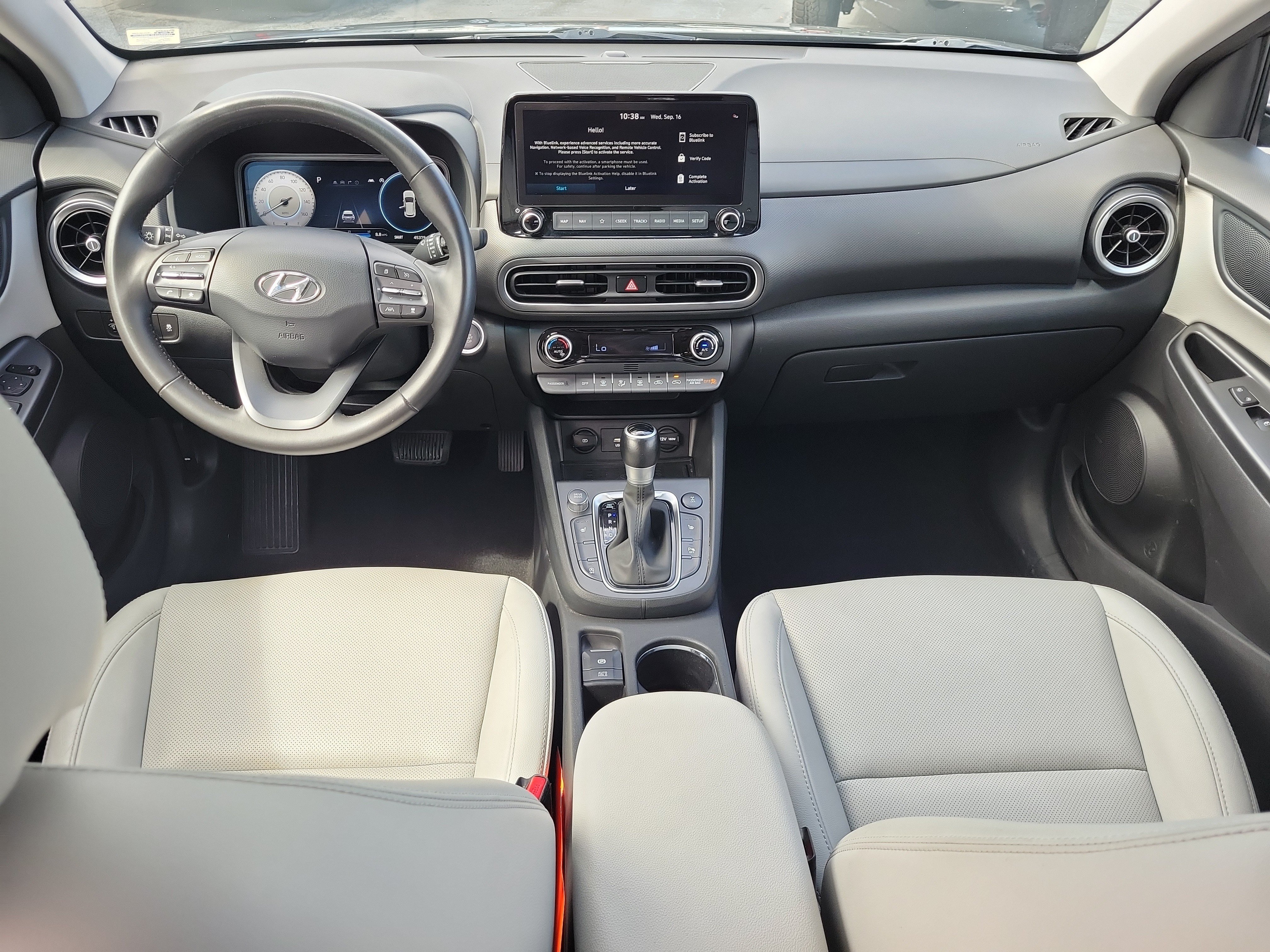 Used 2023 Hyundai Kona Limited AWD/4WD image 14