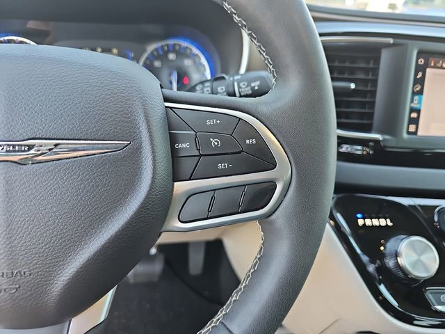 Used 2024 Chrysler Voyager LX FWD image 22